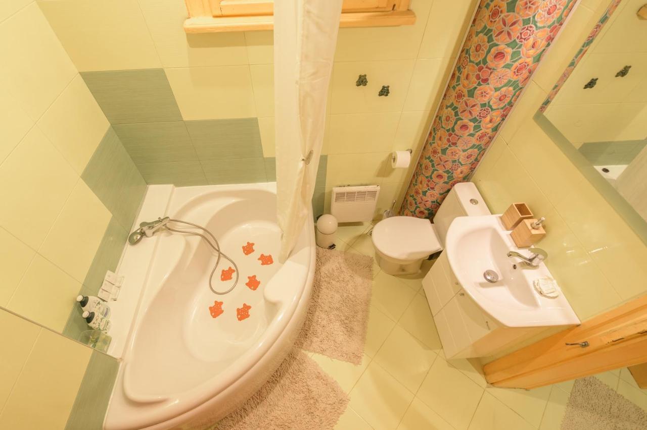 Tomovi Home - Three Bedrooms City Center Plovdiv Esterno foto